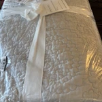 Pottery Barn Belgian Flax Linen Floral Stitch Quilt, King /cal Soft Gray-. Fixed Price $235.00.