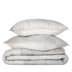 MSR$398 Nate Home By Berkus Linear Squares Quilt Set Full Queen. Fixed Price $179.00.