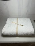 Pottery Barn Teen Sweet Scallop Cotton Blend Coverlet White Twin. Fixed Price $84.99.