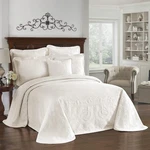 Historic Charleston King Modern Farmhouse Floral Matelasse Bedspread. Fixed Price $117.33.