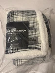 Eddie Bauer Home Twin Blanket Vail Plaid Ultra Sherpa Fleece 60 X 90. Fixed Price $42.50.