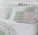 Simply Shabby Chic Twin Ditsy Floral Patchwork Quilt Set - New. Fixed Price $55.00.