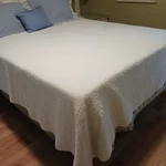 Columbine Cody Portugal Matelass Off White Full/queen Size Bedspread Coverlet. Fixed Price $40.00.