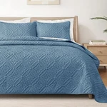 Exclusivo Mezcla Cali King Quilt Bedding Set Lightweight Soft Bedspread Gray Blu. Fixed Price $58.03.