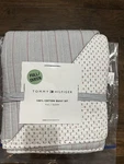 Nwt Tommy Hilfiger Ithaca Blue Multicolor Stripes Anchors Full Queen Quilt Set. Fixed Price $131.59.