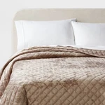 Full/queen Luxe Diamond Stitch Velvet Quilt Light Brown - Threshold. Fixed Price $28.99.