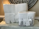Pottery Barn Winter Deer Reversible Applique King / C. Quilt & 2 Shams. Fixed Price $389.94.