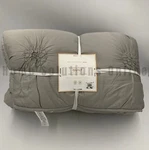 Pottery Barn Ruched Sateen Rosette Quilt Light Gray Full Queen #Z1257. Fixed Price $167.99.
