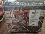 Deleon Collections Dessert Sage Patchwork Quilt Bedding Set/size: Queen. Fixed Price $79.75.