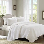 Madison Park Reversible Scalloped Edge Quilt Set King/california White 3-PC. Fixed Price $115.99.