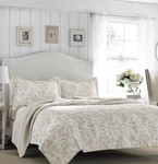Laura Ashley Twin Amberley Quilt Set Beige/floral Reversible 2-PC.. Fixed Price $89.00.