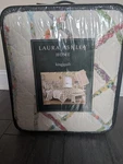 Laura Ashley Home - King Quilt Reversible Cotton Bedding Lightweight Decor. Fixed Price $143.00.