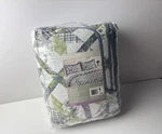 Essential Home 2 Piece King Quilt And One Pillow Sham Country Floral Machine 1A. Fixed Price $70.00.