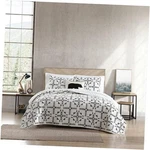 Eddie Bauer - Quilt Set, Reversible Cotton Bedding Queen Arrowhead Charcoal. Fixed Price $103.25.