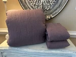 Pottery Barn Belgian Flax Linen Tufted King/cal. Quilt & 2 Shams Fig. Fixed Price $269.94.