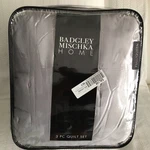 Badgley Mischka Home Tufted Grey 3 Piece Quilt Set, Full/queen. Fixed Price $60.00.