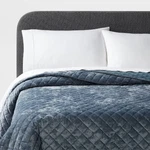 Threshold Velvet Luxe Diamond Quilted Lightweight, Blue, Full/queen. Fixed Price $24.64.