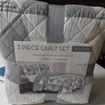 3 Piece Queen Quilt Set Reversible Patchwork Gray Beige White Blue Bedroom. Fixed Price $59.99.
