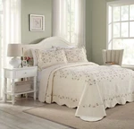 Modern Heirloom Felisa Queen Bedspread Ivory/pink. Fixed Price $93.65.