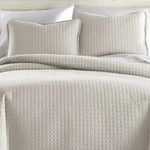 Southshore Fine Linens Oversized Lightweight 3PC Quilt Set Full/queen (SH4). Fixed Price $24.99.