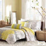 Madison Park Lola 6 Piece Printed Cotton Quilt Set With Throw Pillows Queen King. Fixed Price $155.99.