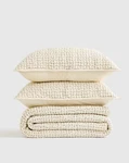 Nwt Quince Organic Cotton Hand Stitched Quilt Set King Cal Undyed Msrp $214. Fixed Price $129.99.