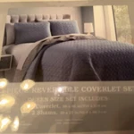 Bella Russo 3 Piece Reversible Coverlet Quilt Set Queen Powder Blue/grey. Fixed Price $30.00.