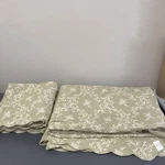 Pottery Barn Green Trellis Quilted Tres Grand Lit King Bedspread & 3 Euro Shams. Fixed Price $100.00.