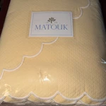 Matouk King Coverlet Diamond Pique Butter White Scallops New. Fixed Price $199.99.