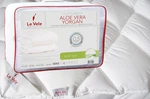 Twin Size Quilt, White Aloe Vera Duvet Cover Filler-insert, Hotel Quality. Fixed Price $15.00.