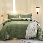 Luxury King Velvet Quilt Set Ultra-soft Lightweight Comforter Bedspread Coverlet. Fixed Price $65.89.