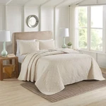 510 Design Glen 3 Piece Reversible Beige King Bedspread Set. Fixed Price $51.30.