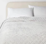 Threshold King Luxe Diamond Stitch Velvet Quilt, New. Fixed Price $54.99.