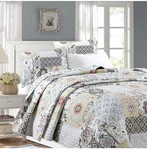 Cozy Line Queen Set Floral Patchwork Reversible Quilted Multicolor MSRP$75. Fixed Price $32.00.