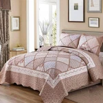 Vivilinen Queen Size Quilt Set 3-PIECE Light Pink Floral Patchwork Reversible. Fixed Price $52.00.