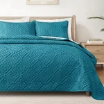 Exclusivo Mezcla King Quilt Bedding Set, Lightweight Soft Bedspreads Coverlets. Fixed Price $52.99.