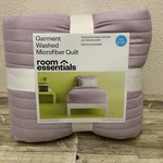 Room Essentials Garment Washed Microfiber Quilt Twin Light Purple 92 X66. Fixed Price $29.11.