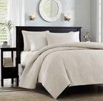Madison Park Quebec Cotton Reversible Quilt Set 3PCS Bedspread Shams All Seasons. Fixed Price $64.00.