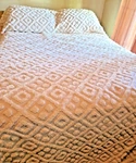 White Chenille Bedspread Stylemaster Full Size Belle Maison. Fixed Price $38.99.