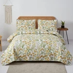 Summer Floral Quilt Full/queen Size Lightweight Yellow Green Blossom Bedspread. Fixed Price $34.70.