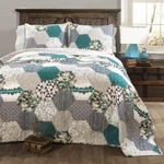 Briley 3 Piece Quilt Set, Turquoise, Full/queen. Fixed Price $70.99.