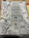 Historic Royal Palaces Victoria Ruby Queen Duvet Set - Hampton Court. Fixed Price $125.00.
