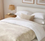 Pottery Barn - Coral Reversible Quilt Flash Sale. Fixed Price $190.00.