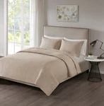 510 Design Nash Khaki Quilted Coverlet Set Full/queen. Fixed Price $35.00.