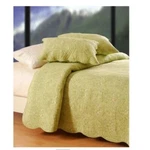 C&f Home Colonial Williamsburg Windsor Kiwi 100% Cotton Reversible Twin Quilt. Fixed Price $79.00.