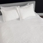 Jennifer Adams Home Solana Diamond 3-PIECE Quilted Blanket Set King/cal. Fixed Price $59.99.