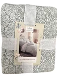 Lillian August Green And White King Cotton Reversible Quilt Set 106 X92. Fixed Price $159.00.