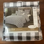 Virah Bella Queen New Black/white Buffalo Plaid Primitive 3 Piece Quilt Set. Fixed Price $32.50.