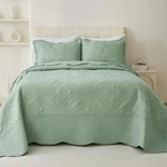 Oversize King X120 Quilt Set Green Lightweight Modern Coin Pattern Cmfshape. Fixed Price $104.99.
