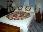 Qvc King Cambridge Quilt + Shams 95X105. Fixed Price $103.50.